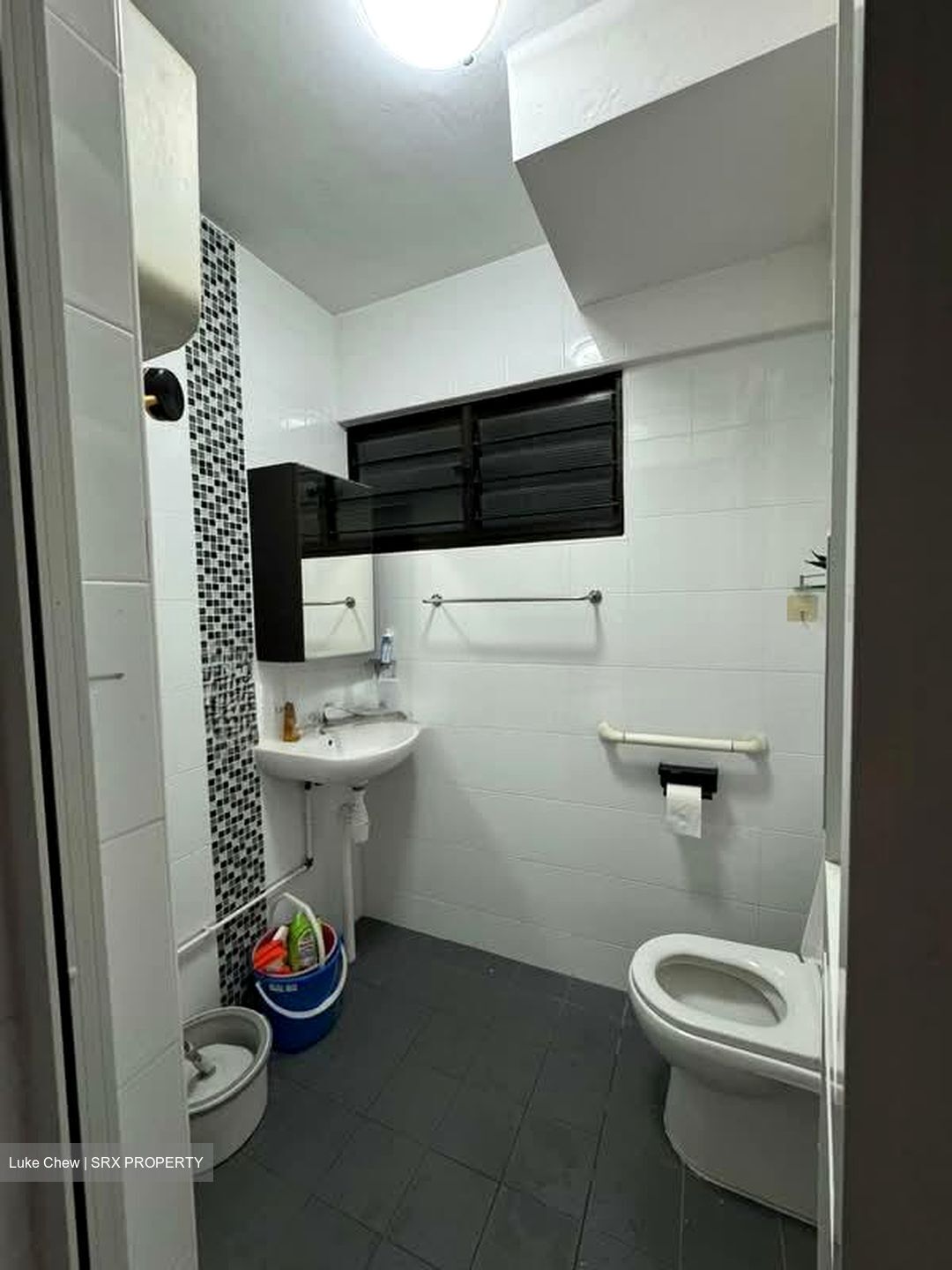 Blk 211 Bukit Batok Street 21 (Bukit Batok), HDB 4 Rooms #547696631